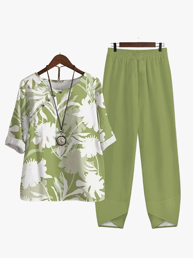 STIJLVOLLE ZOMEROUTFIT VOOR VROUWEN