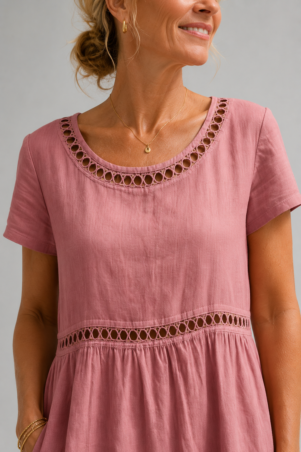 MODERNE MIDI JURK MET BRODERIE VOOR VROUWEN