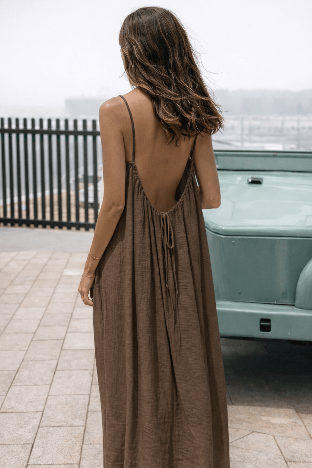 MAXI JURK MET OPEN RUG VOOR VROUWEN